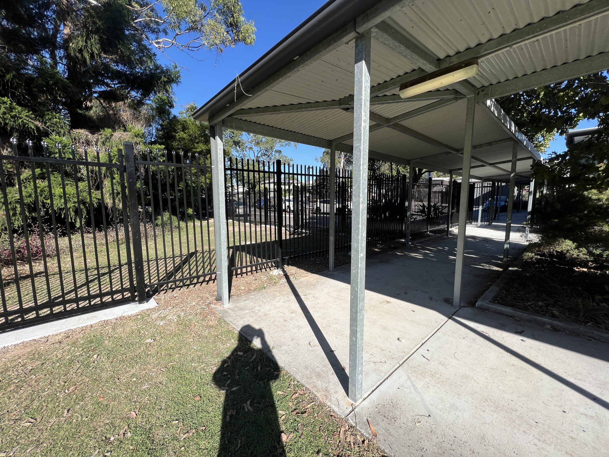 Aluminium fencing Brisbane installation